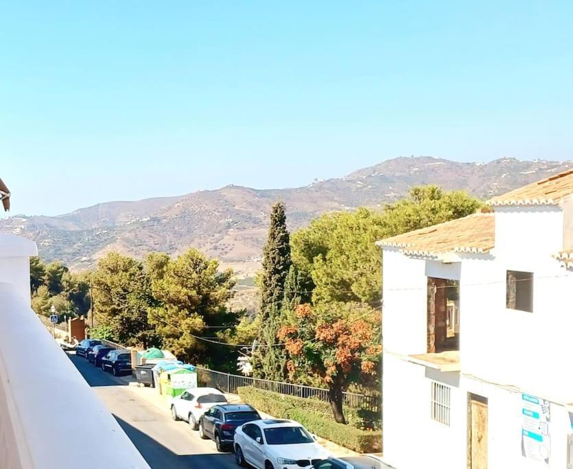 Limerencia: Tu Hogar En Este Blanco Pueblo ฟรีฮิเลียนา ภายนอก รูปภาพ